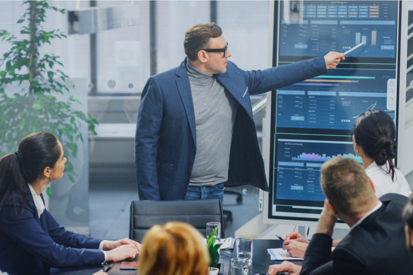 Microsoft Solutions Development: Building Smart, Scalable Business Applications